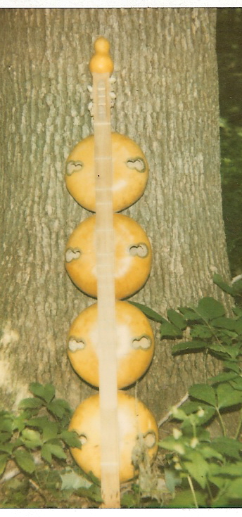 Dulcimer made with gourds